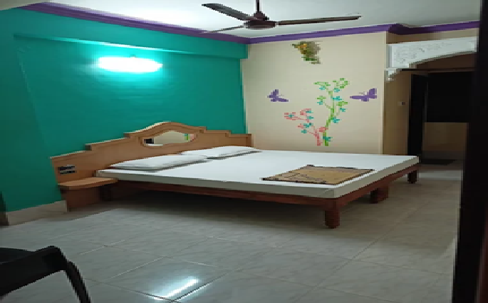 1 x Double Room Non A/C